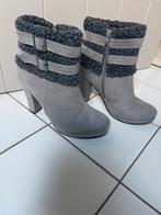 bottes taille 40, Gris, Enlèvement ou Envoi, Comme neuf, Boots et Botinnes