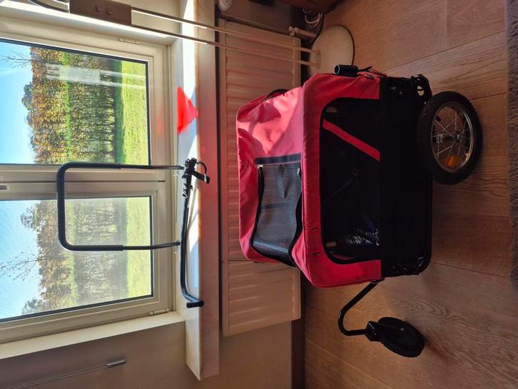 VidaXl hondenfietskar, amper 2 keer gebruikt., Fietsen en Brommers, Fietsaccessoires | Aanhangwagens en Karren, Zo goed als nieuw