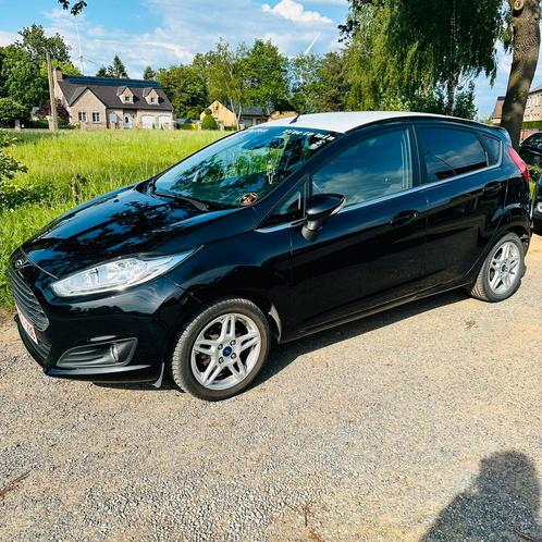 Ford Fiesta Titanium 1.0 ecoboost - 74kw - 100 pk 80 000 km, Auto's, Ford, Particulier, Fiësta, ABS, Airbags, Airconditioning