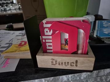 Duvel biervilt houder beschikbaar voor biedingen
