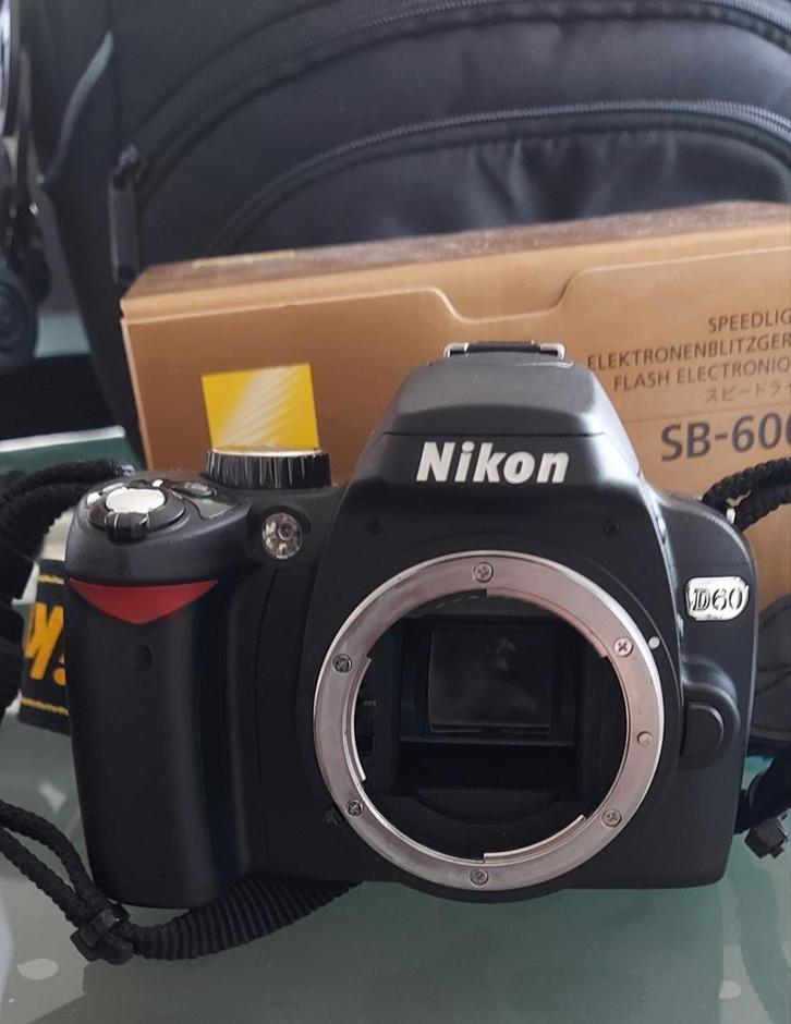 Nikon D60 spiegelreflexcamera met drie lenzen,, Audio, Tv en Foto, Fotocamera's Digitaal, Zo goed als nieuw, Spiegelreflex, Nikon