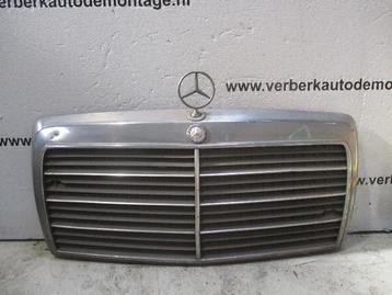 CALANDRE Mercedes-Benz E (W124) (01-1984/06-1995)