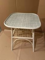 Belle table de jardin en rotin blanc, Enlèvement, Utilisé, Rotin, Table d'appoint