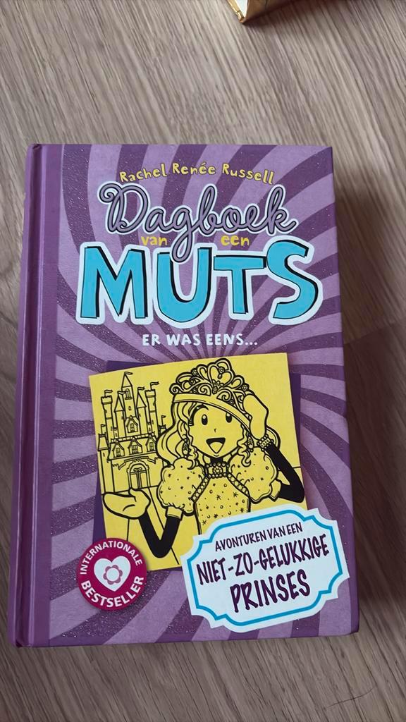 Rachel Renée Russell - Er was eens..., Boeken, Kinderboeken | Jeugd | 10 tot 12 jaar, Zo goed als nieuw, Ophalen