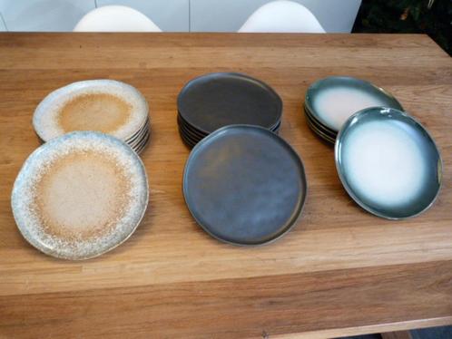 Prachtige borden keramiek - 3 sets, Huis en Inrichting, Keuken | Servies, Gebruikt, Bord(en), Keramiek, Ophalen of Verzenden