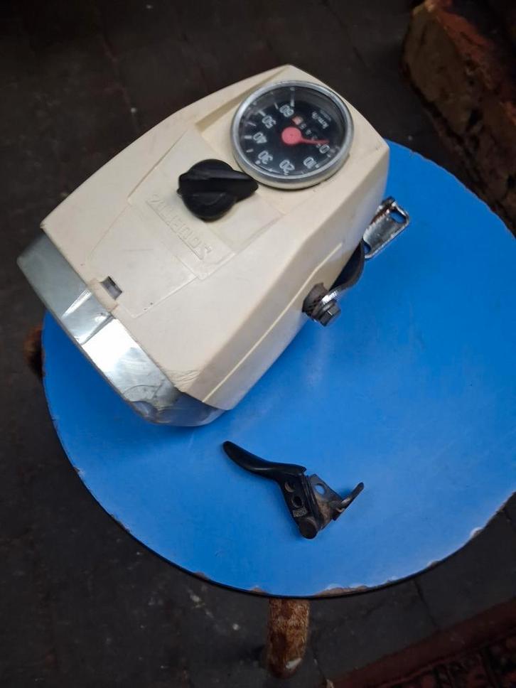 Amigo novio onderdelen, Fietsen en Brommers, Brommeronderdelen | Oldtimers, Zo goed als nieuw, Koplamp, Ophalen of Verzenden