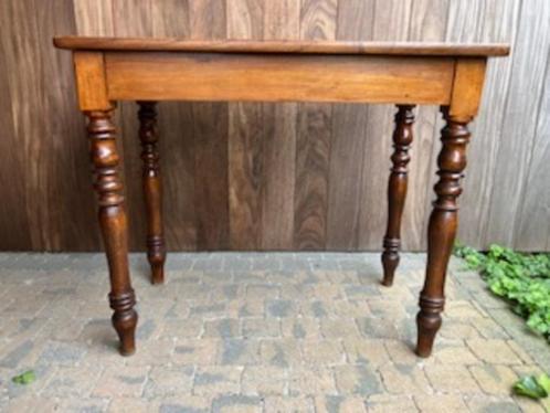 Vintage tafel massief hout, Huis en Inrichting, Tafels | Bijzettafels, Gebruikt, Rechthoekig, 60 cm of meer, 75 cm of meer, Hout