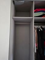 2 deurs kleerkast beige , taupkleurige., Huis en Inrichting, Kasten | Kleerkasten, Ophalen, Met deur(en), Zo goed als nieuw, 200 cm of meer