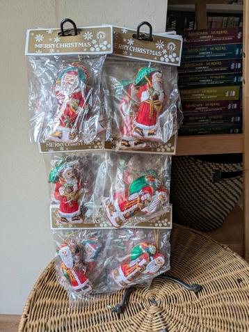Staander met kerstfiguren NIEUW beschikbaar voor biedingen