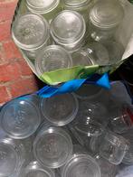 Lot de bocal de verre , tuperwar et decoration porcelaine, Enlèvement