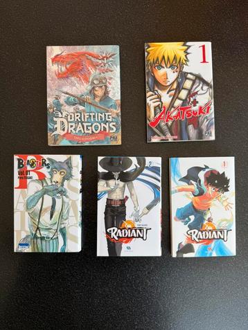Lot de 5 manga, etat neuf beschikbaar voor biedingen