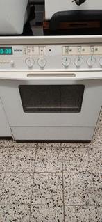 Cuisinière électrique, Electroménager, 4 zones de cuisson, Enlèvement, Utilisé, À Poser