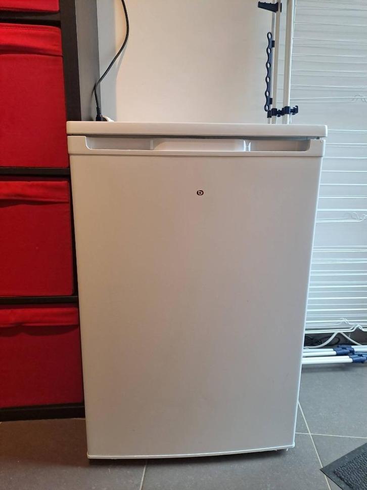 Congélateur table, Elektronische apparatuur, Vriezers en Diepvrieskisten, Zo goed als nieuw, Tussenbouw, Vrieskast, Minder dan 85 cm