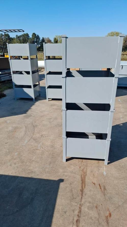 metalen stapelbakken als nieuw, Zakelijke goederen, Machines en Bouw | Overig, Ophalen