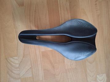 Fietszadel  beschikbaar voor biedingen