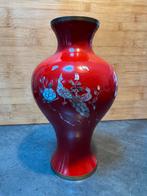 Japanse cloisonné vaas – rood emaille met vogel – ca. 1960, Antiek en Kunst, Ophalen