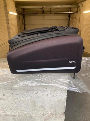 Sac de vélo ZEFAL (voir description), Enlèvement, Comme neuf