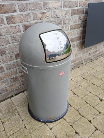 Wesco Pushboy grote maat vuilnisbak afvalbak grijs beschikbaar voor biedingen
