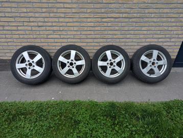 Set velgen met winterbanden (Auris 2013 -> en andere) beschikbaar voor biedingen