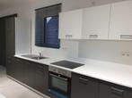 Nieuwe keuken met toestellen mat grijs en wit, Huis en Inrichting, Nieuw, Dubbelwandige keuken, Ophalen of Verzenden, Hout