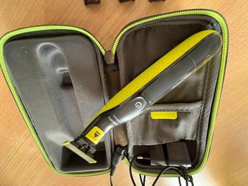 Philips OneBlade QP2520/30 - Trimmer + scheerapparaat beschikbaar voor biedingen