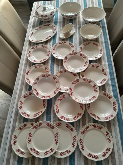 Boch Coronation rode eikenbladeren 22 stuks Goede conditie, Antiek en Kunst, Curiosa en Brocante, Ophalen