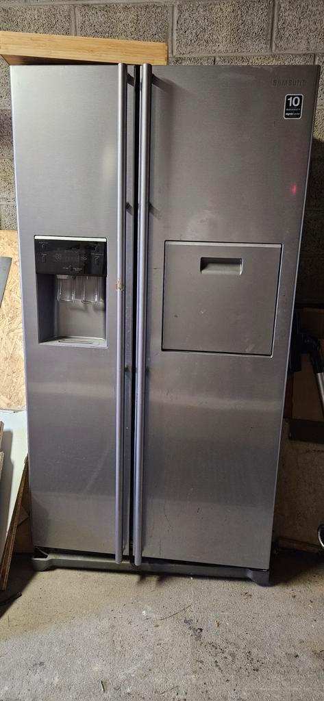 Frigo américain Samsung RSA1ZTMG, Elektronische apparatuur, Koelkasten en IJskasten, Gebruikt, Ophalen