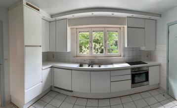 Compelete keuken (wit) + IKEA LAGAN kraan beschikbaar voor biedingen