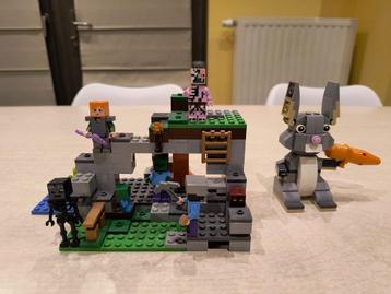 Divers LEGO beschikbaar voor biedingen
