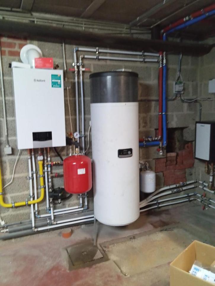 SERVICE RENOVATION COMPLETE/CHAUFFAGE/BLOMBERIE/CARRELAGE, Offres d'emploi, Emplois | Bâtiment