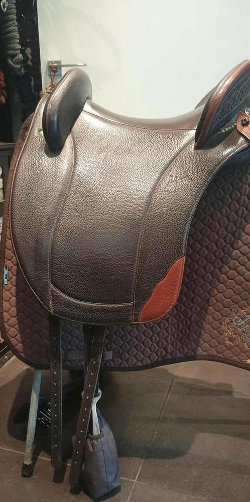 Koopje!! Prachtig spaans zadel in nieuwstaat., Dieren en Toebehoren, Paarden en Pony's | Zadels, Zo goed als nieuw, Dressuur, Ophalen