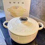 Nieuw smeg ovenschaal 4,2 L 24 cm, Huis en Inrichting, Keuken | Potten en Pannen, Ophalen, Nieuw, Gietijzer, Kookpan of Snelkookpan