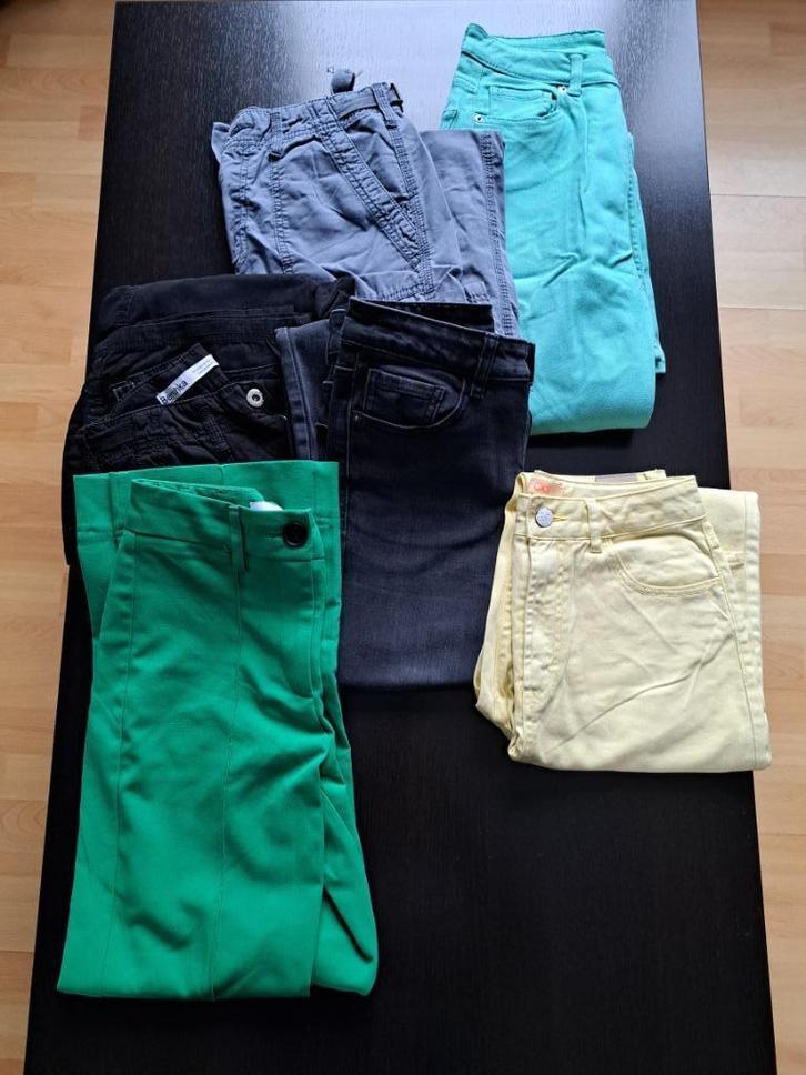 lot 6 kledingbroeken meisjespak maat 34, Kleding | Dames, Dames-kledingpakketten, Ophalen