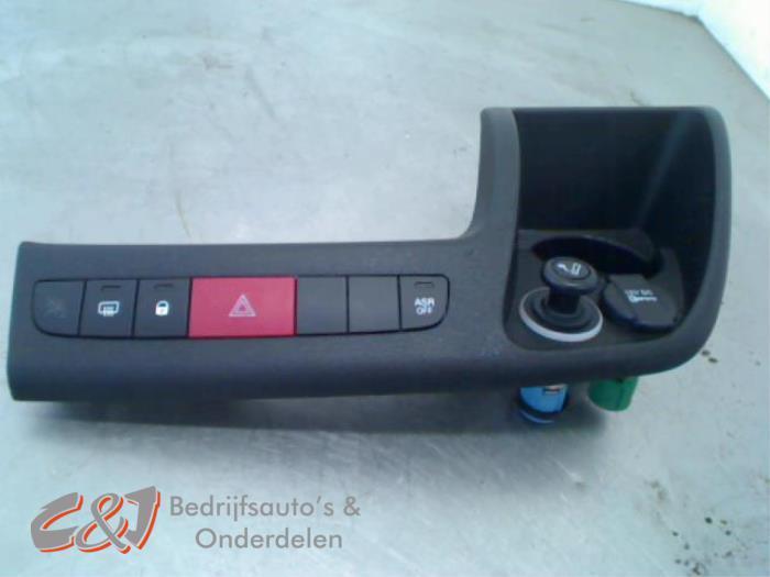 Paniekverlichtings Schakelaar van een Citroen Jumper, Auto-onderdelen, Dashboard en Schakelaars, Citroën, Gebruikt, 3 maanden garantie