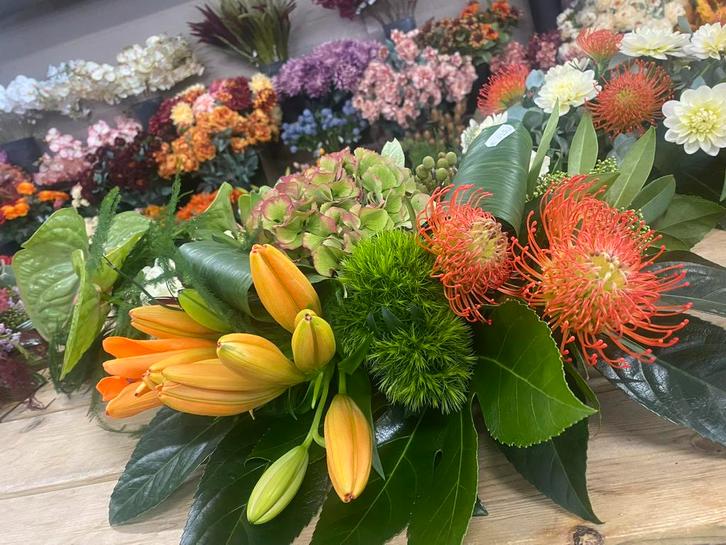 Bloemstukken voor Allerheiligen, Tuin en Terras, Planten | Tuinplanten, Ophalen