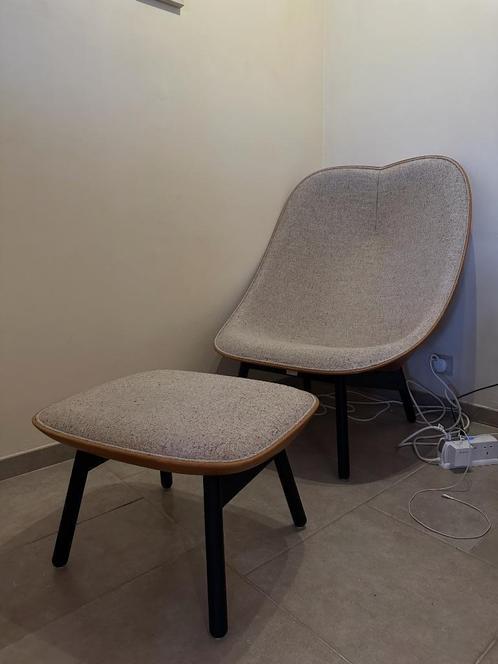 HAY Uchiwa lounge chair + ottoman│€ 950│Weg vóór 4 juli, Antiek en Kunst, Antiek | Meubels | Stoelen en Sofa's, Ophalen