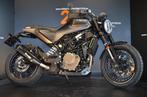 Husqvarna Svartpillen 401 slechts 914 km 2023 met optie's, Motoren, Naked bike, Bedrijf, 12 t/m 35 kW, 400 cc