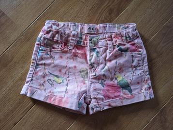 G66 roze jeansshort bloemetjes 122 beschikbaar voor biedingen