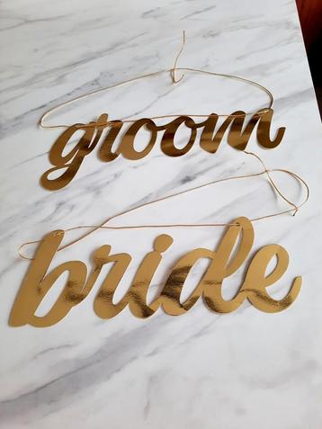 Stoelhangers bride & groom beschikbaar voor biedingen