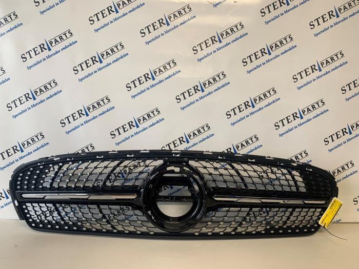 Calandre d'un Mercedes GLC-Klasse (9040), Autos : Pièces & Accessoires, Carrosserie & Tôlerie, Mercedes-Benz, Utilisé, 3 mois de garantie