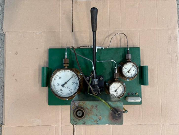 Fenwick Hydraulische Testbank – LHM Citroën DS, CX, SM, ID, Verzamelen, Merken en Reclamevoorwerpen, Gebruikt, Ophalen