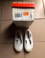 Turnpantoffeltjes maat 25, Garçon ou Fille, Comme neuf, Enlèvement, Autres types