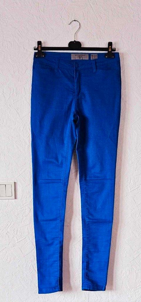 Pantalon VERO MODA slim bleu taille 38, Kleding | Dames, Broeken en Pantalons, Zo goed als nieuw, Maat 38/40 (M), Blauw, Lang