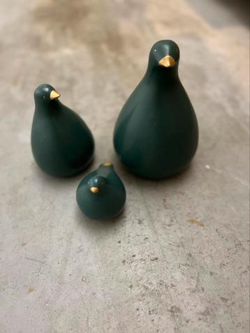 3 groene keramieken eendjes, Enlèvement