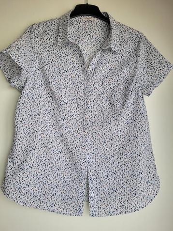 BLOUSE VOOR DAMES beschikbaar voor biedingen