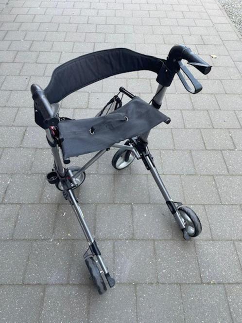 Rollator - inklapbaar en lichtgewicht, Diversen, Rollators, Zo goed als nieuw, Lichtgewicht, Ophalen