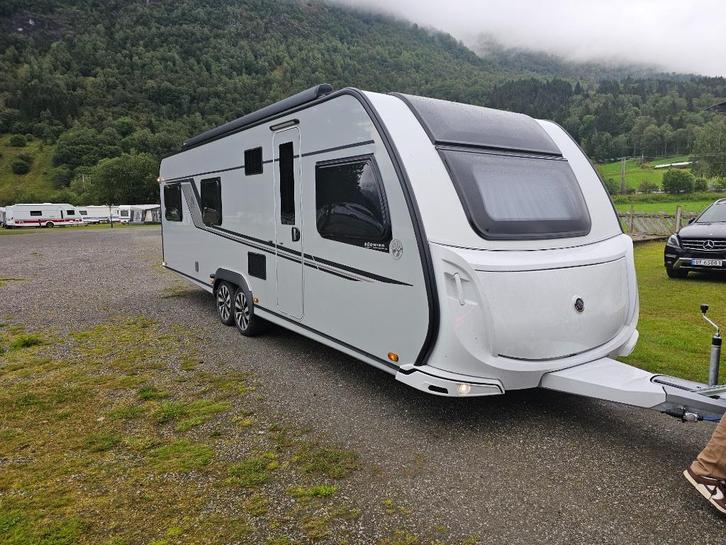 Knaus Südwind 750 UFK, Caravans en Kamperen, Caravans, Bedrijf, meer dan 6, 2000 kg en meer, Rondzit, Knaus, Dwars-stapelbed, Frans bed