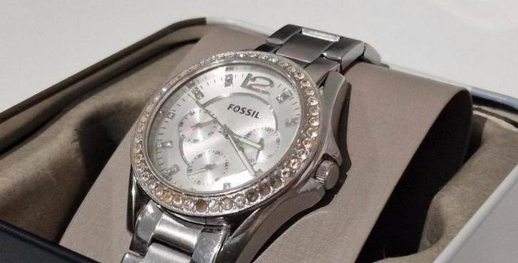 Fossil dameshorloge, Handtassen en Accessoires, Horloges | Dames, Gebruikt, Polshorloge, Fossil, Staal, Staal, Ophalen
