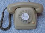 Ancien téléphone RTT avec plateau tournant datant de 1966, Enlèvement ou Envoi, Comme neuf, Avec cadran rotatif
