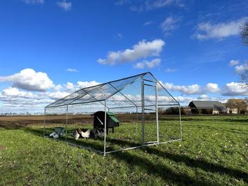 Overdekte kippenren 4 x 3 meter | Showroom beschikbaar voor biedingen